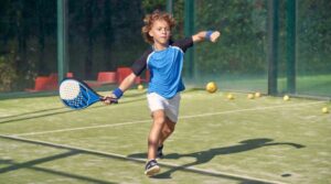 Campamentos de pádel en España
