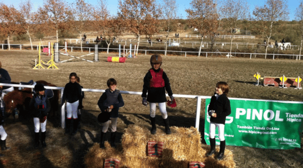 Campamento de hípica en Villaviciosa de Odón para jóvenes