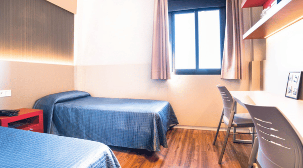 Campamento en inglés en el colegio Unamuno con alojamiento