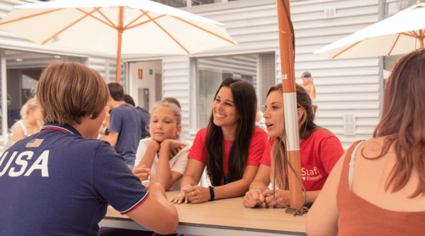 Campamento en la playa de Barcelona