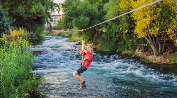 Campamentos urbanos con multiaventura en Comunidad Valenciana